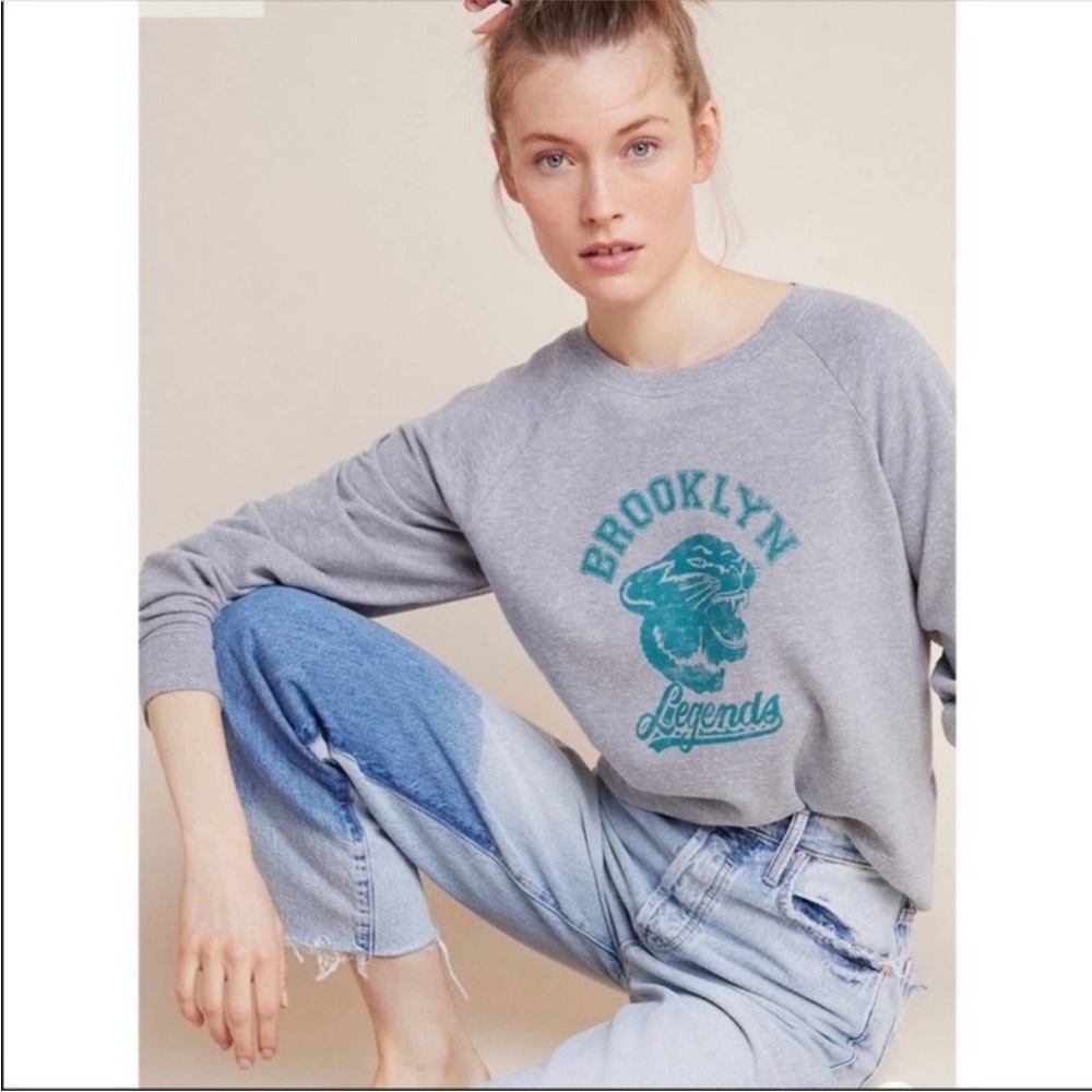 Anthropologie Brooklyn Tiger Legends Graphic Lightweight Sweatshirt
